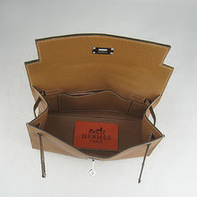 Load image into Gallery viewer, Hermes Kelly 22cm handbag H008 light coffee