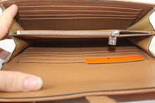 Load image into Gallery viewer, Hermes Wallet H1528 Ladies Cow Leather Apricot