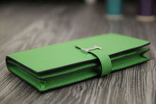 Load image into Gallery viewer, Hermes Bearn Gusset Wallet In Bamboo Epsom Leather