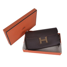 Load image into Gallery viewer, Hermes Wallet H6023 Ladies Cow Leather Coffee
