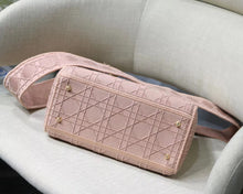 Load image into Gallery viewer, Dior Medium Lady D-Lite Bag In Pink Embroidered Canvas