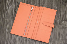 Load image into Gallery viewer, Hermes Bearn Gusset Wallet In Crevettle Leather
