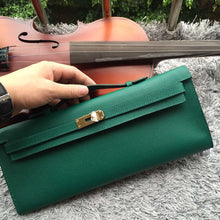 Load image into Gallery viewer, Hermes Green Handcrafted Kelly Cut Clutch
