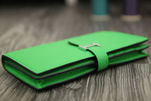 Load image into Gallery viewer, Hermes Bearn Gusset Wallet In Bamboo Leather
