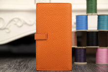 Load image into Gallery viewer, Hermes Bearn Gusset Wallet In Orange Leather
