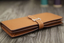 Load image into Gallery viewer, Hermes Bearn Gusset Wallet In Brown Leather
