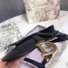 Load image into Gallery viewer, Dior Saddle Belt Bag In Black Grained Calfskin
