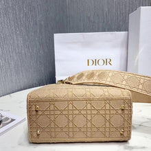 Load image into Gallery viewer, Dior Medium Lady D-Lite Bag In Beige Embroidered Canvas
