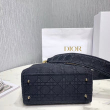 Load image into Gallery viewer, Dior Medium Lady D-Lite Bag In Black Embroidered Canvas
