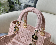 Load image into Gallery viewer, Dior Medium Lady D-Lite Bag In Pink Embroidered Canvas

