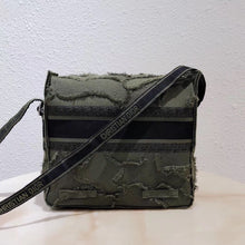 Load image into Gallery viewer, Dior Diorcamp Messenger Bag In Green Camouflage Canvas
