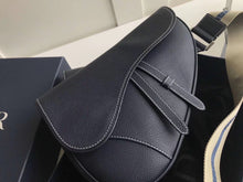 Load image into Gallery viewer, Dior Men&#39;s Saddle Belt Bag In Navy Grained Calfskin
