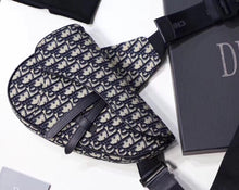 Load image into Gallery viewer, Dior Men&#39;s Saddle Belt Bag In Oblique Canvas
