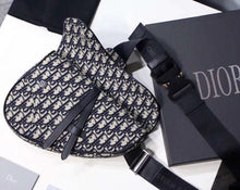 Load image into Gallery viewer, Dior Men&#39;s Saddle Belt Bag In Oblique Canvas
