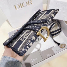 Load image into Gallery viewer, Dior Saddle Pochette In Blue Oblique Canvas
