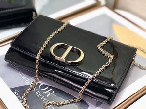 Dior montaigne wallet on chain Clearance