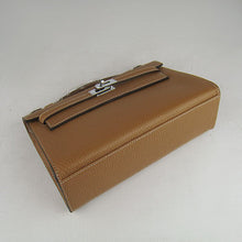 Load image into Gallery viewer, Hermes Kelly 22cm handbag H008 light coffee
